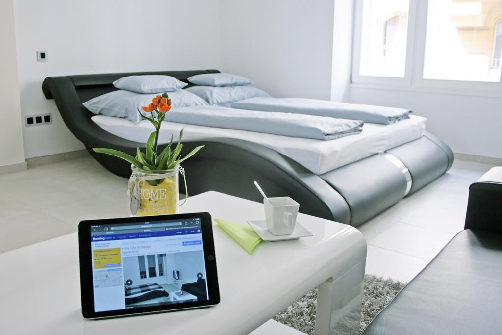 In The City Budapest Apartments ภายนอก รูปภาพ