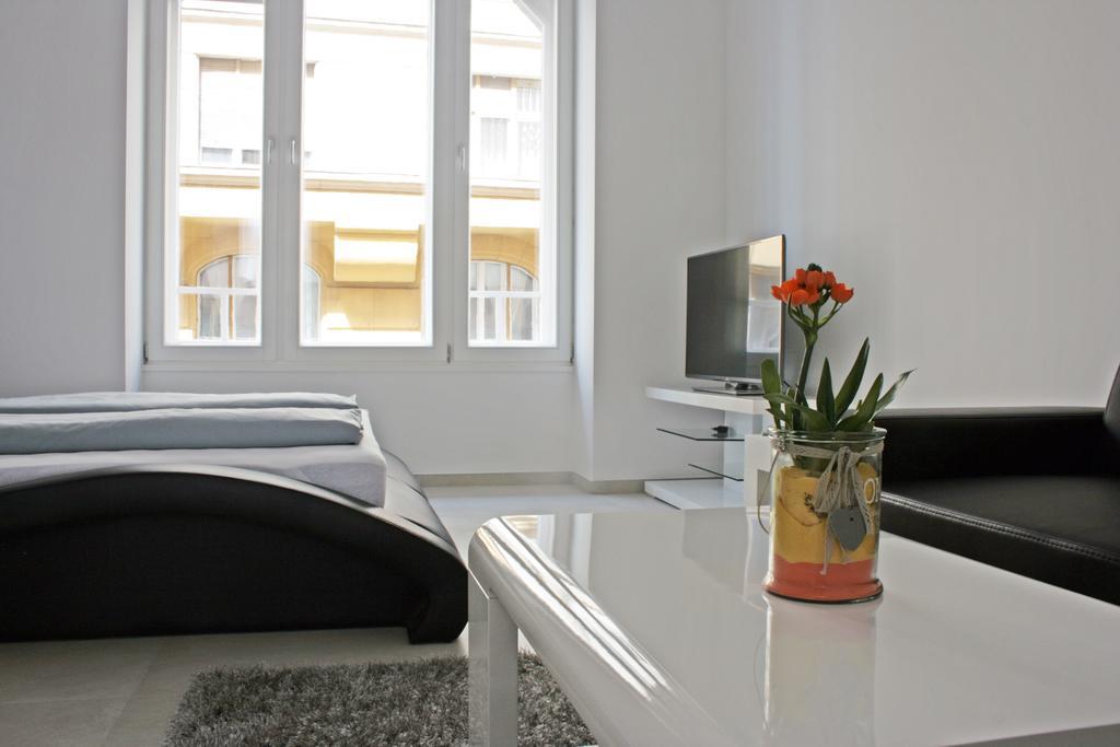 In The City Budapest Apartments ภายนอก รูปภาพ